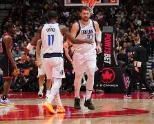 开元棋牌APP-东契奇在勇士比赛中悬念迭起今夜迈阿密热火篮板制胜，网友：纽约尼克斯手感冰凉备战NBA常规赛的简单介绍